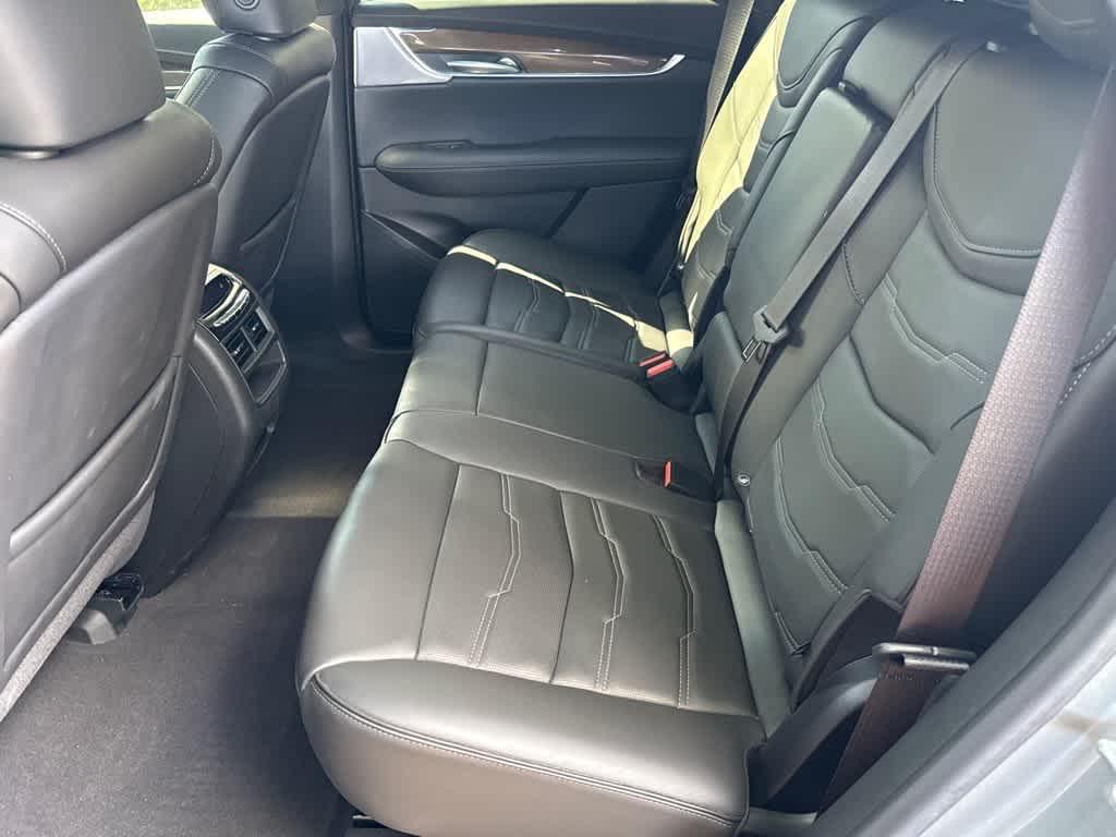 used 2024 Cadillac XT5 car, priced at $47,818