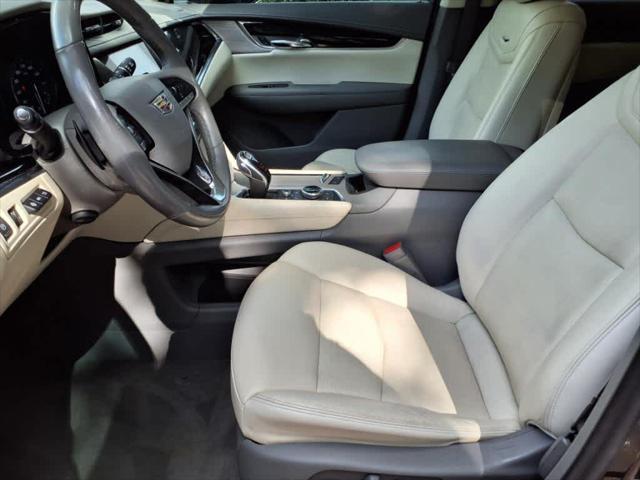 used 2020 Cadillac XT6 car, priced at $27,998