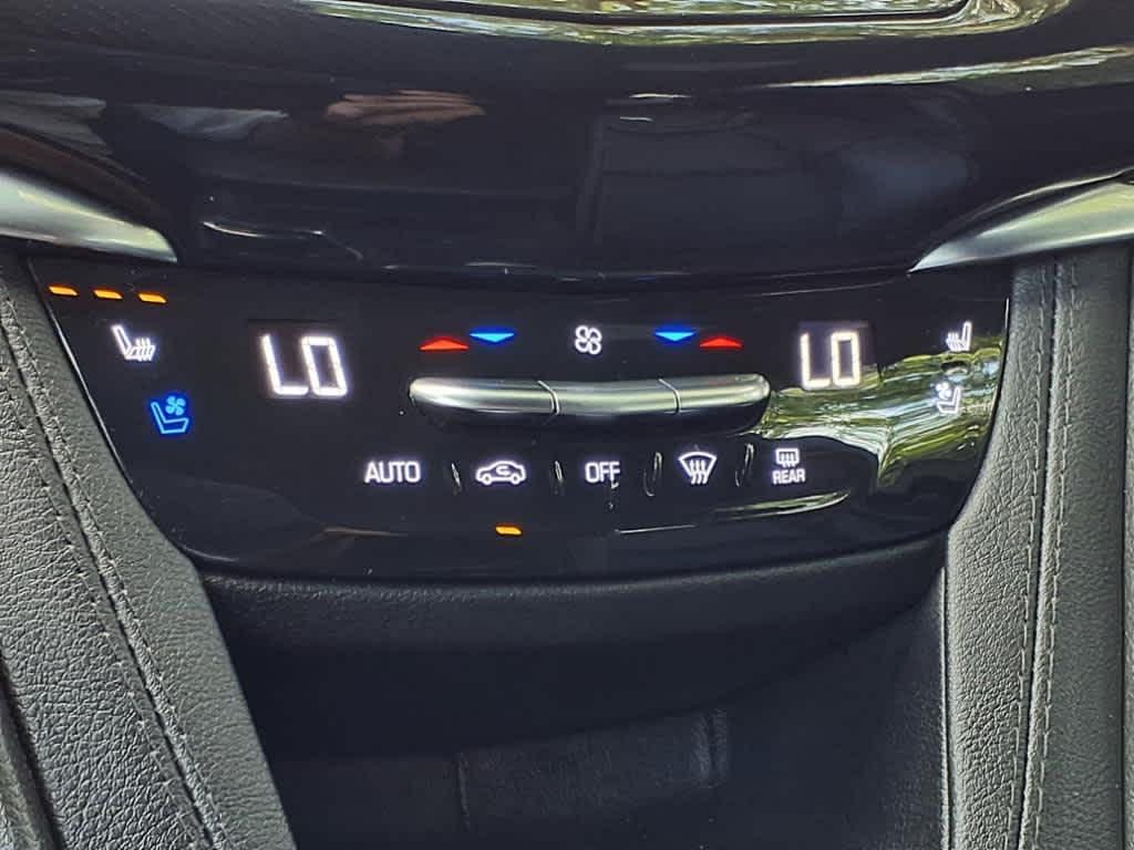 used 2024 Cadillac XT6 car, priced at $51,818