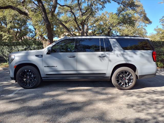 used 2023 GMC Yukon XL car, priced at $58,998