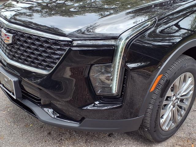 used 2024 Cadillac XT4 car, priced at $38,998