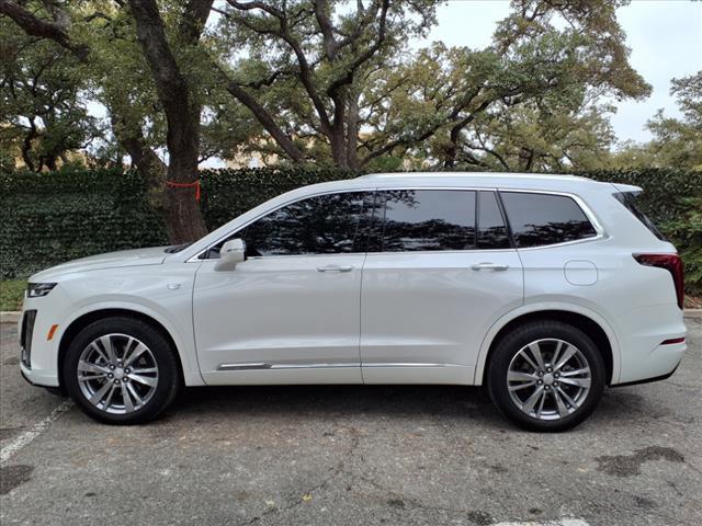 used 2022 Cadillac XT6 car