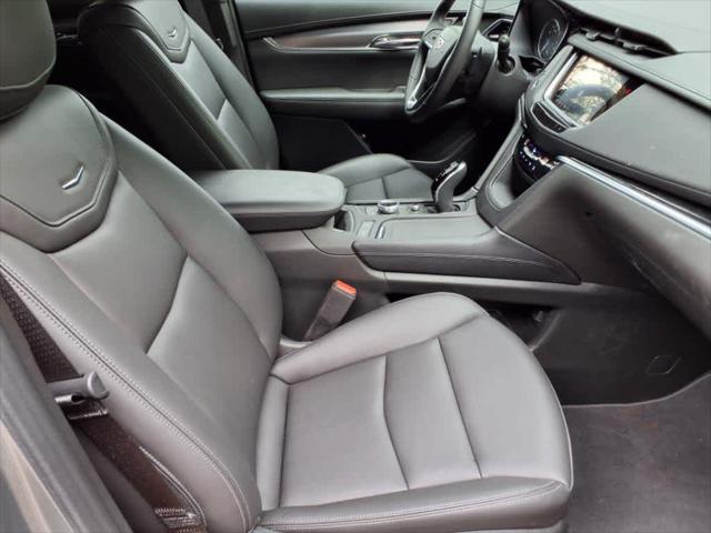 used 2024 Cadillac XT6 car, priced at $43,818