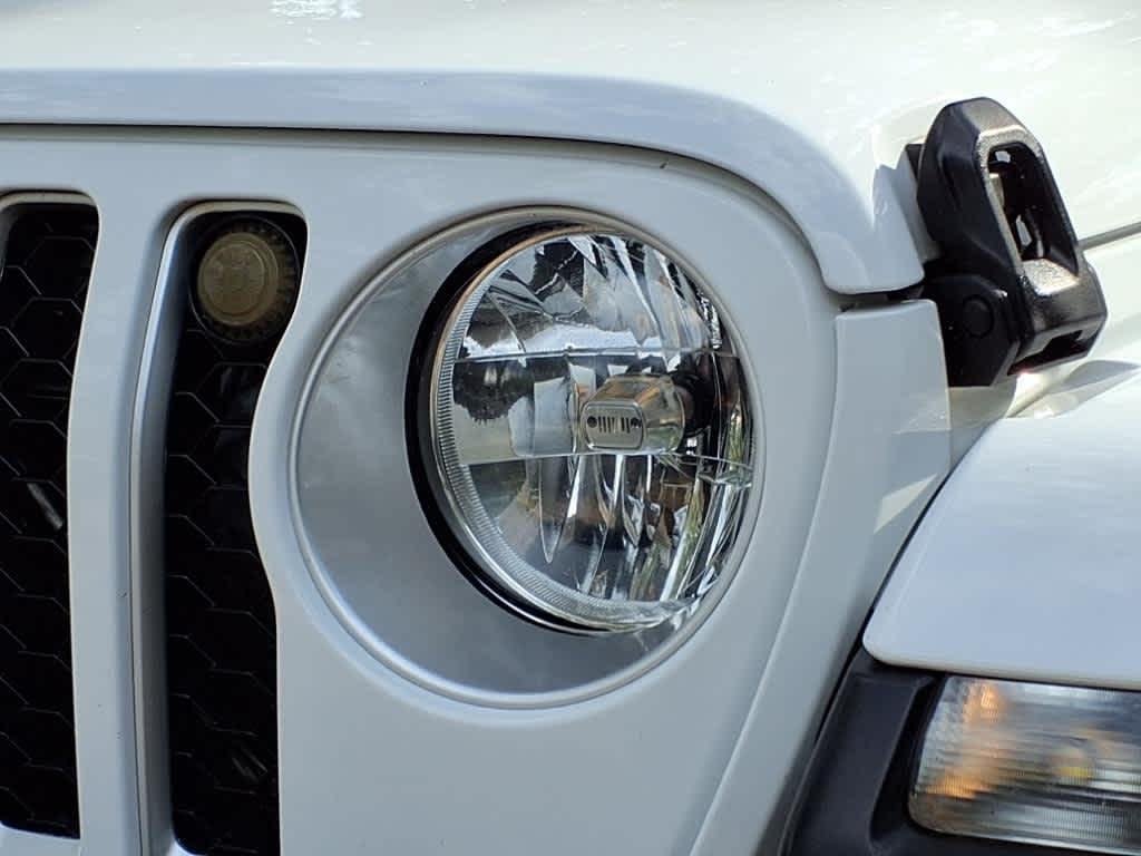 used 2021 Jeep Gladiator car, priced at $27,818