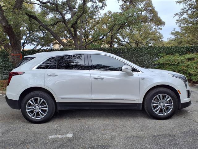 used 2022 Cadillac XT5 car, priced at $35,999