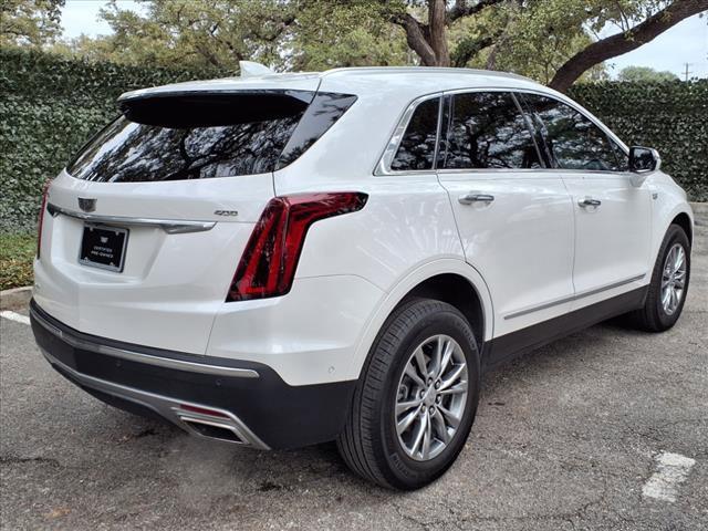 used 2022 Cadillac XT5 car, priced at $35,999