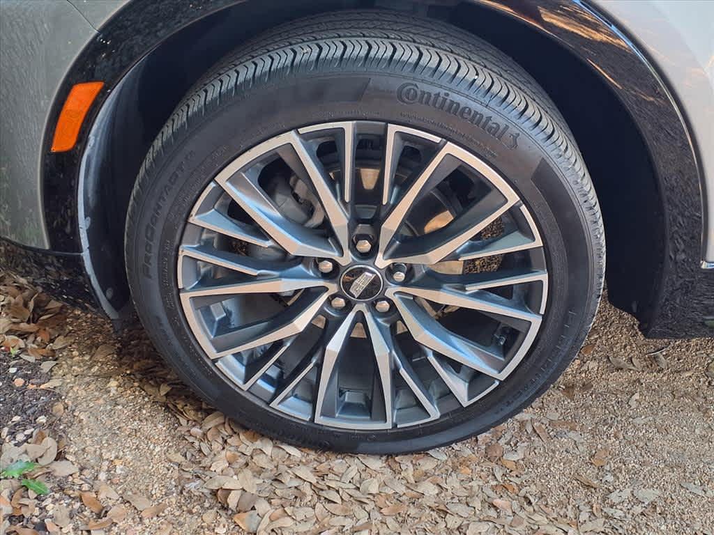 used 2024 Cadillac XT4 car, priced at $39,998