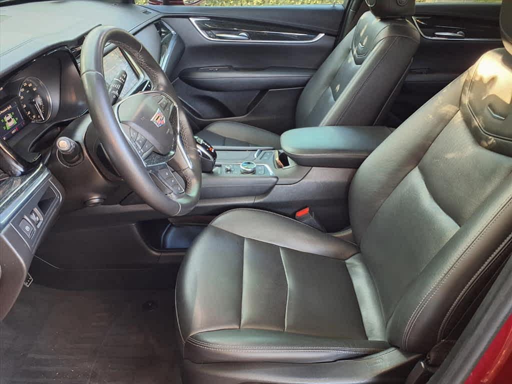 used 2020 Cadillac XT5 car, priced at $26,998