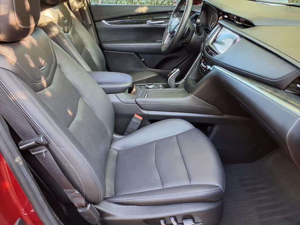 used 2020 Cadillac XT5 car, priced at $26,998