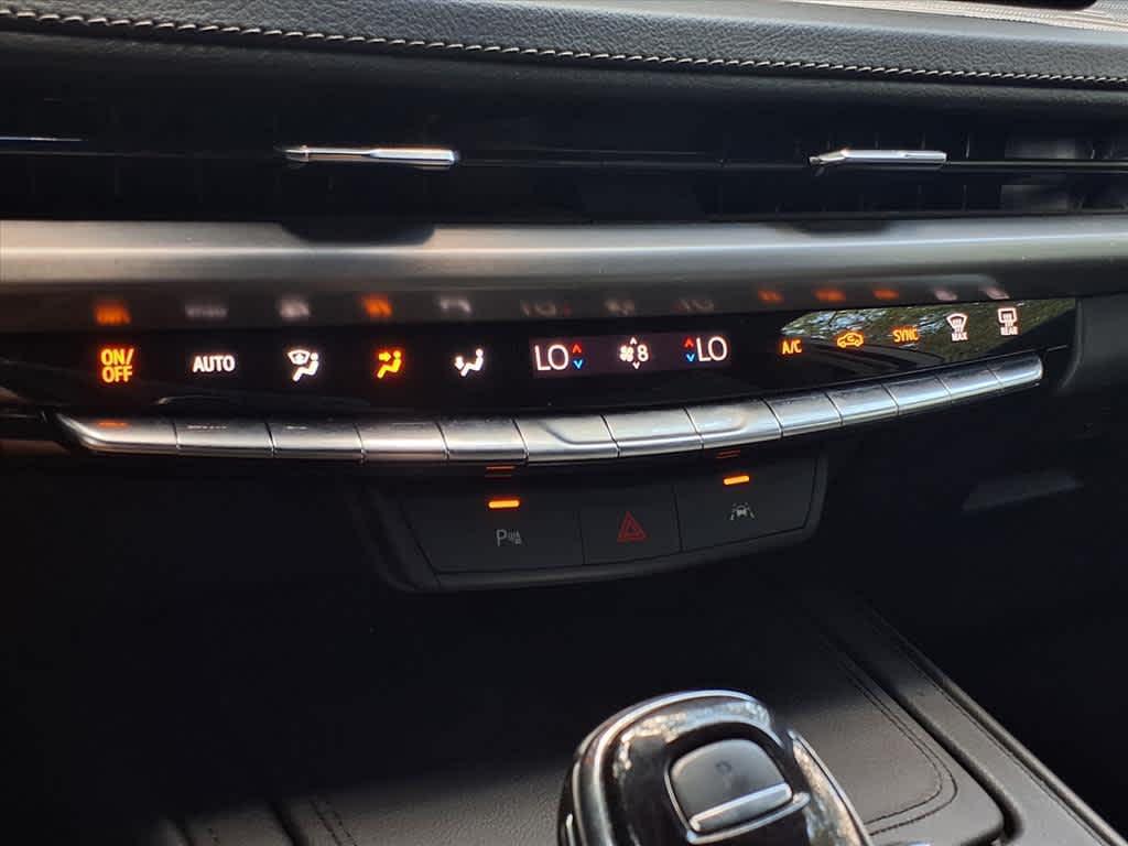 used 2024 Cadillac XT4 car, priced at $34,818
