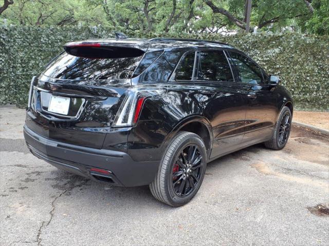 used 2022 Cadillac XT5 car, priced at $41,998