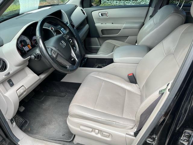 used 2010 Honda Pilot car, priced at $12,999