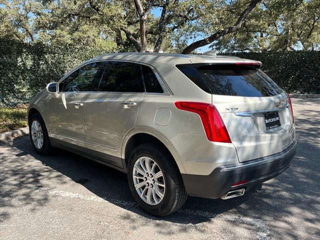 used 2017 Cadillac XT5 car, priced at $19,999