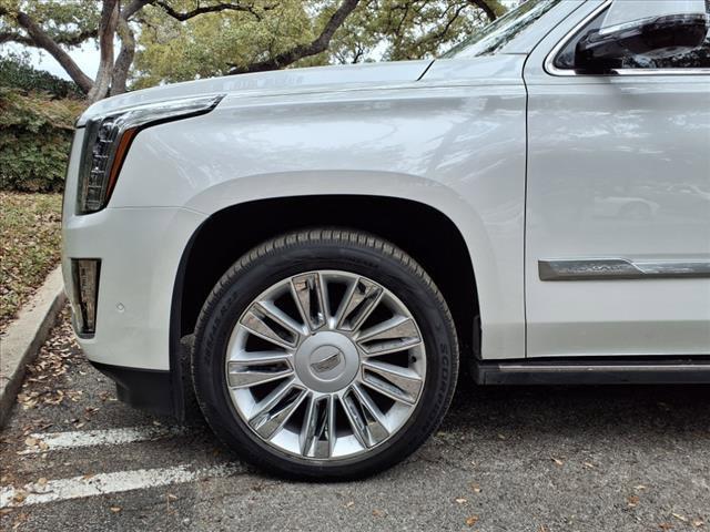 used 2020 Cadillac Escalade car, priced at $49,998