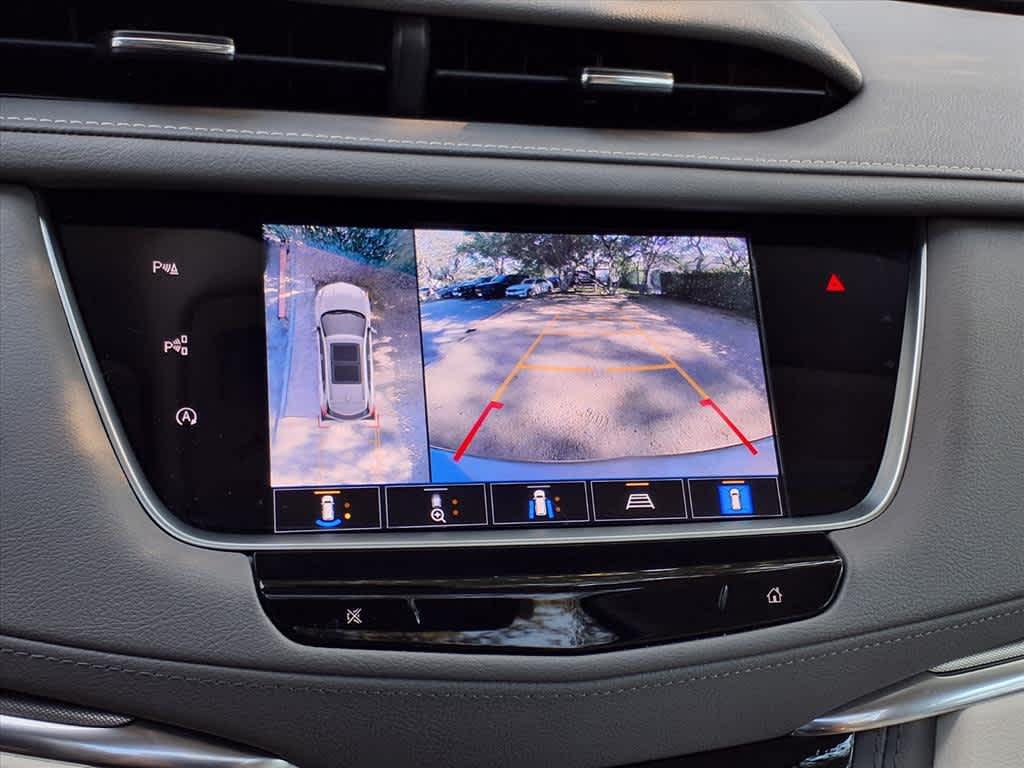 used 2023 Cadillac XT5 car, priced at $34,998