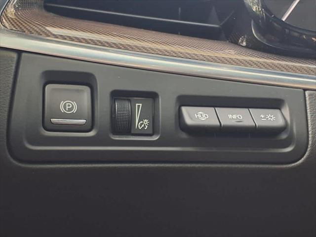 used 2024 Cadillac XT5 car, priced at $46,818