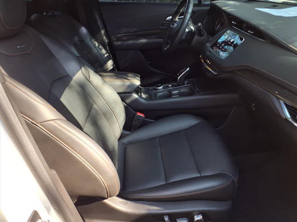 used 2020 Cadillac XT4 car, priced at $22,998