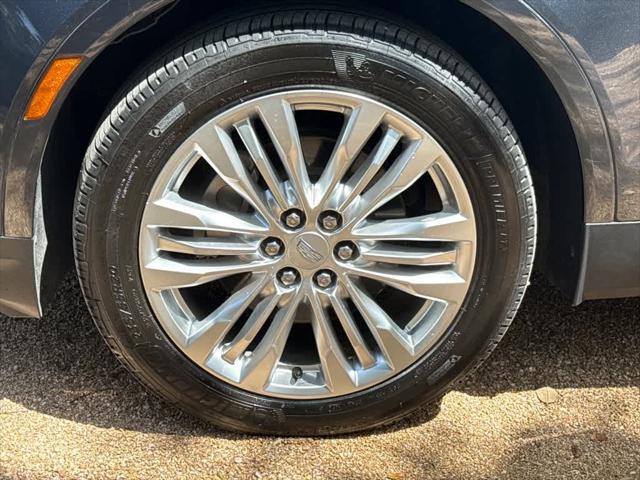 used 2019 Cadillac XT5 car, priced at $21,891
