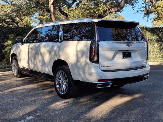 used 2022 Cadillac Escalade ESV car, priced at $64,998