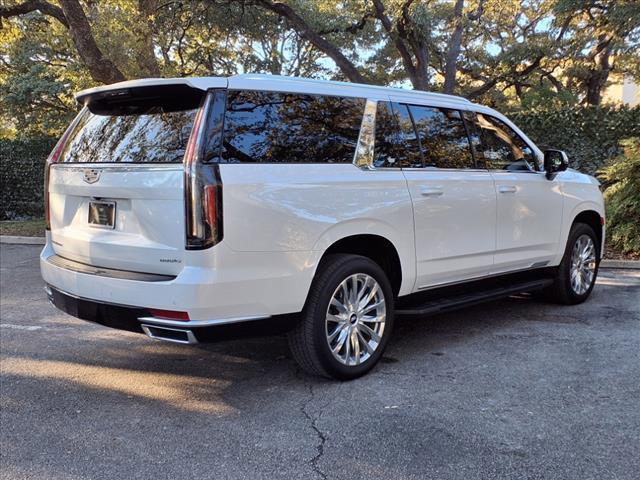 used 2022 Cadillac Escalade ESV car, priced at $64,998