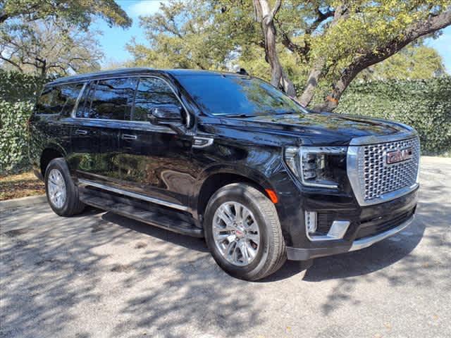 used 2022 GMC Yukon XL car, priced at $49,313