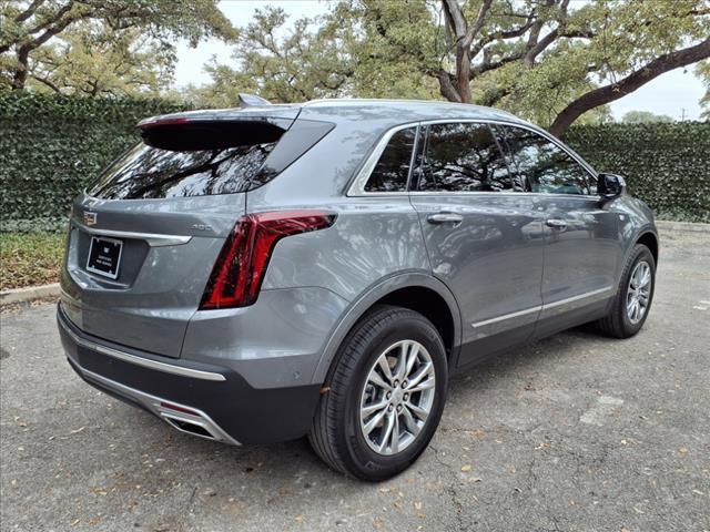 used 2022 Cadillac XT5 car, priced at $35,998