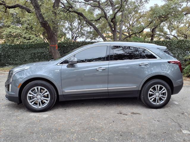 used 2022 Cadillac XT5 car, priced at $35,998