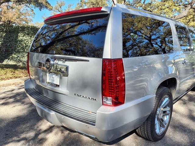 used 2012 Cadillac Escalade ESV car, priced at $14,998