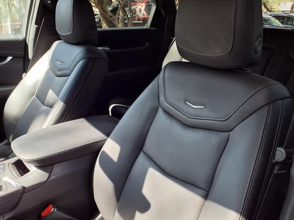 used 2025 Cadillac XT5 car, priced at $49,998