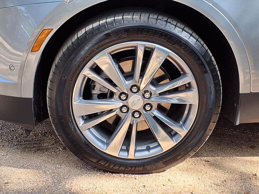 used 2025 Cadillac XT5 car, priced at $49,998