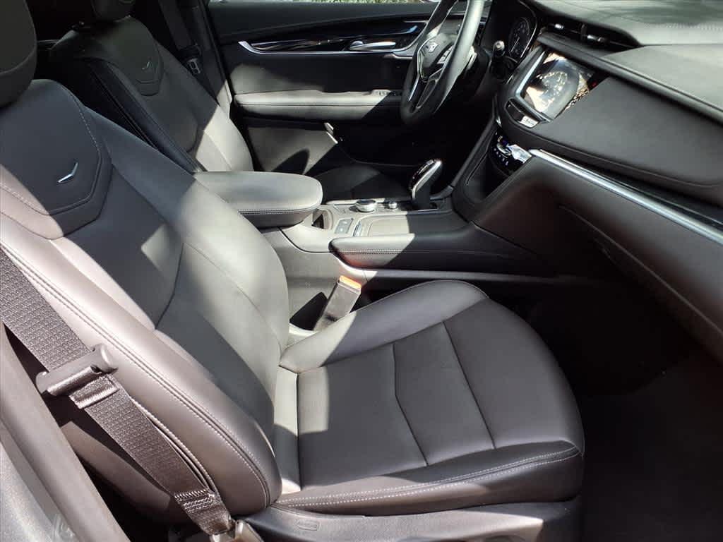 used 2025 Cadillac XT5 car, priced at $49,998