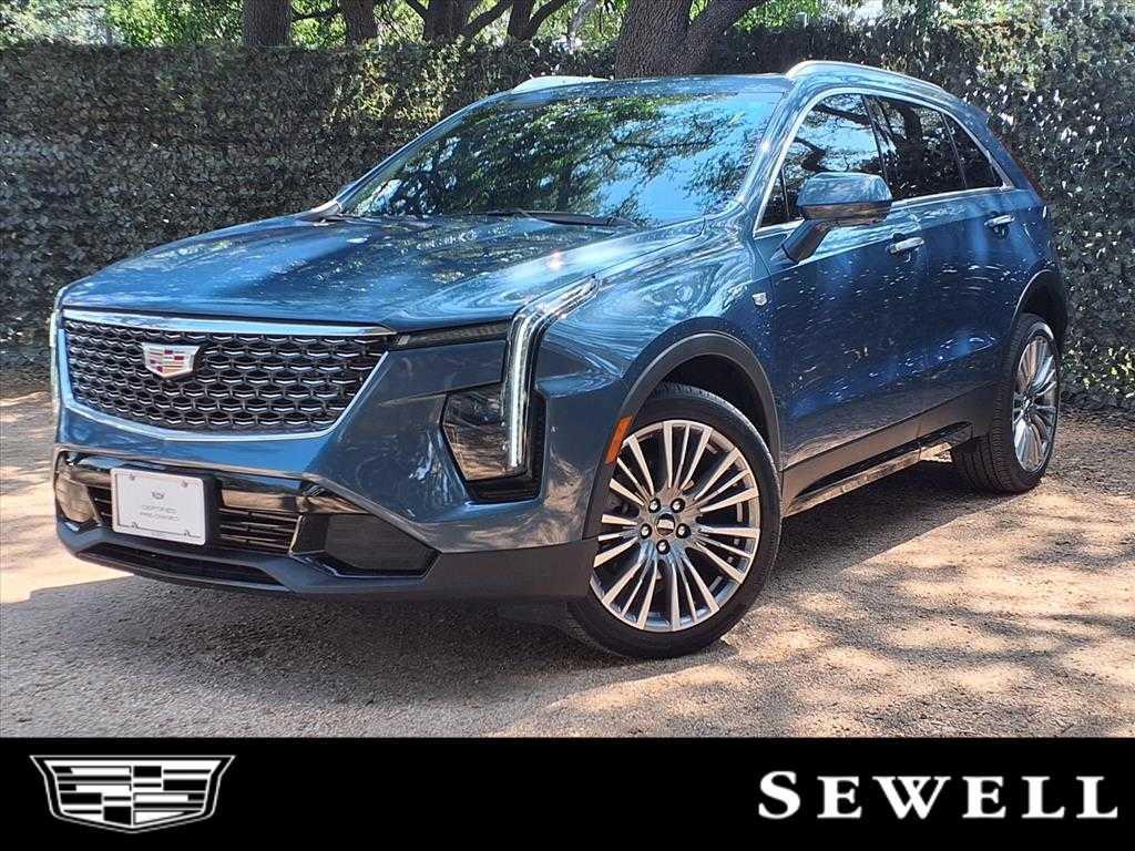 used 2025 Cadillac XT4 car, priced at $39,094