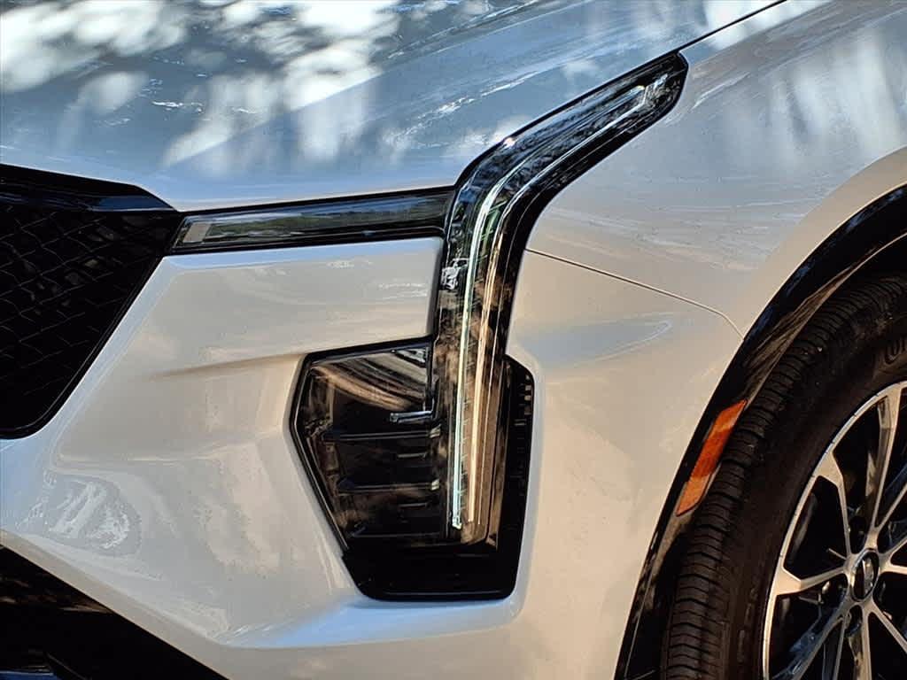 used 2024 Cadillac XT4 car, priced at $40,818