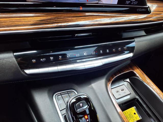 used 2022 Cadillac Escalade ESV car, priced at $52,818