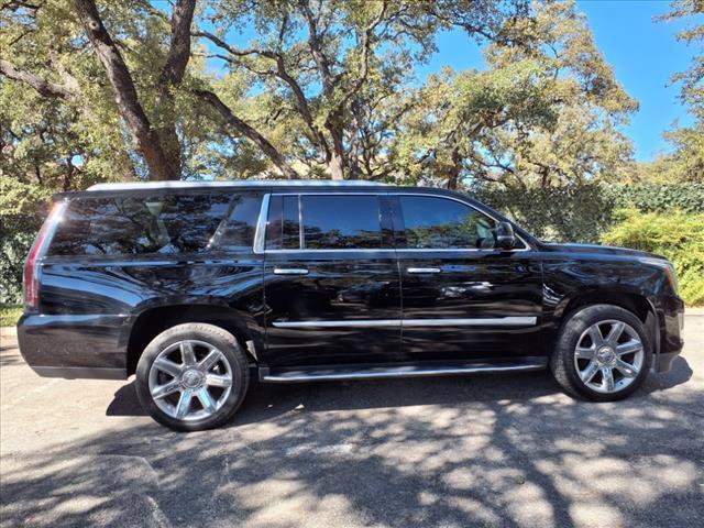 used 2020 Cadillac Escalade ESV car, priced at $39,998