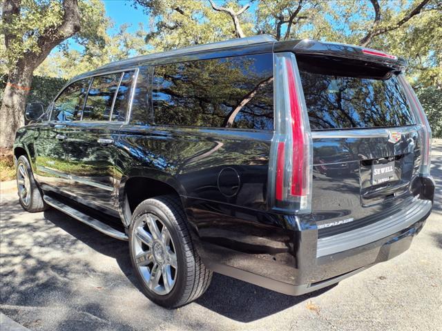 used 2020 Cadillac Escalade ESV car, priced at $39,998