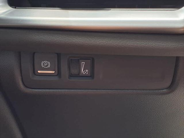 used 2024 Cadillac XT4 car, priced at $44,313