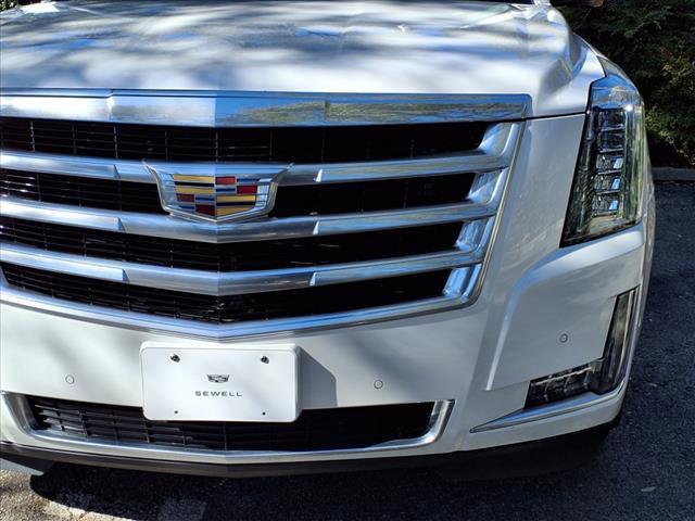 used 2018 Cadillac Escalade car, priced at $25,998