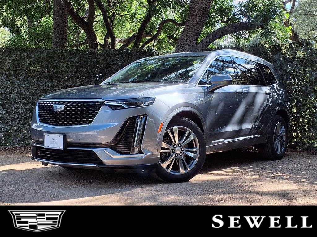 used 2022 Cadillac XT6 car, priced at $36,313