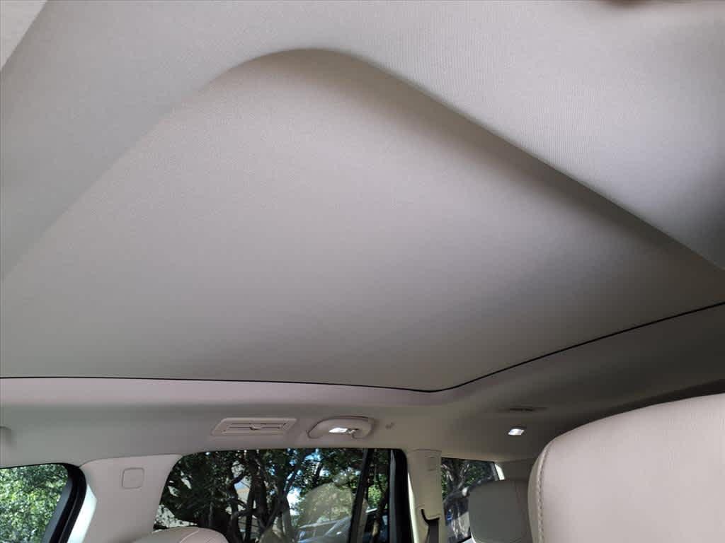 used 2022 Cadillac XT6 car, priced at $36,313
