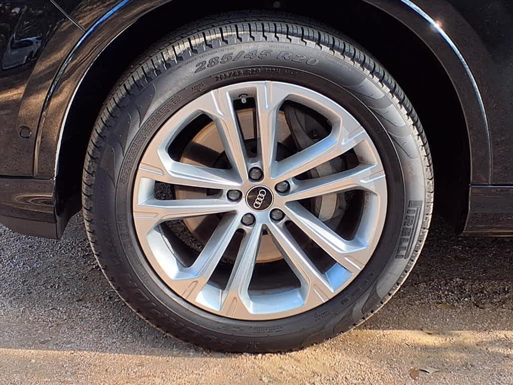used 2025 Audi Q7 car, priced at $50,998