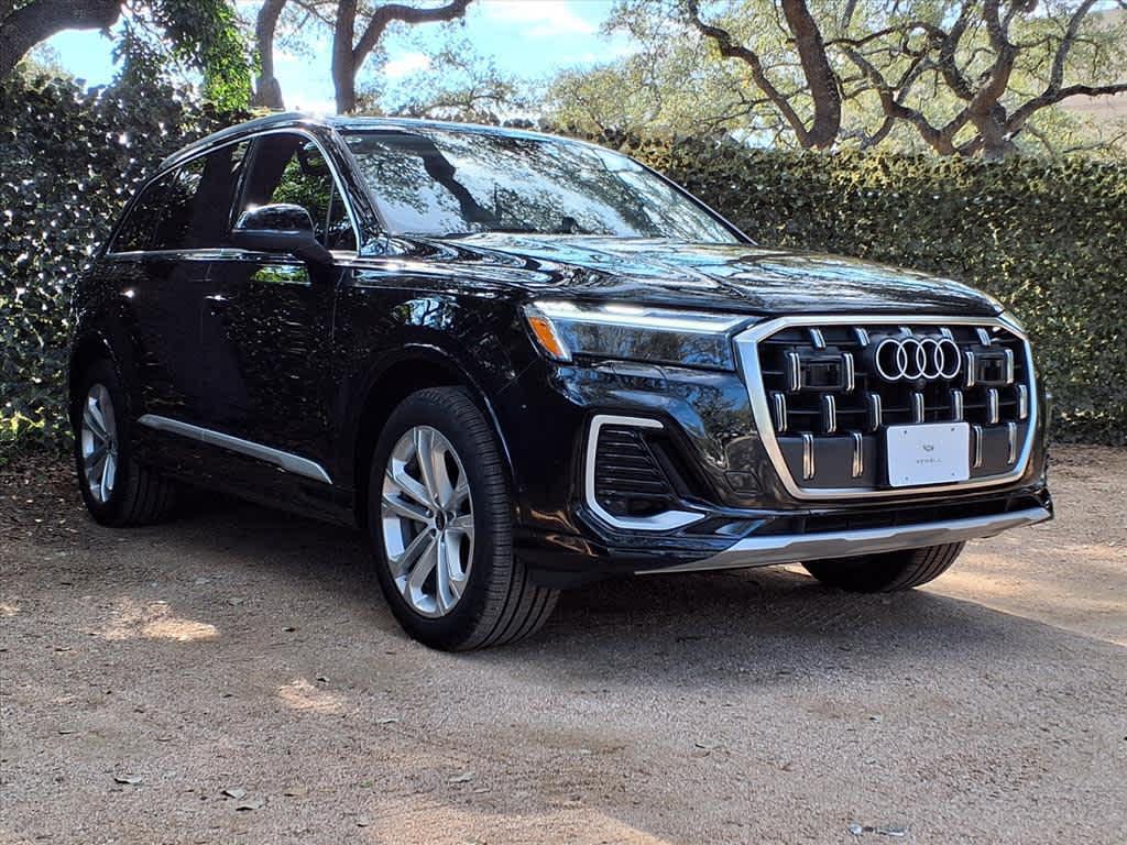 used 2025 Audi Q7 car, priced at $50,998