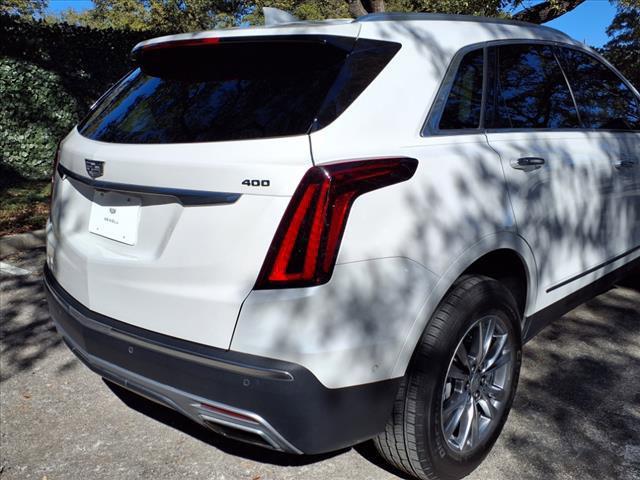 used 2022 Cadillac XT5 car, priced at $27,998