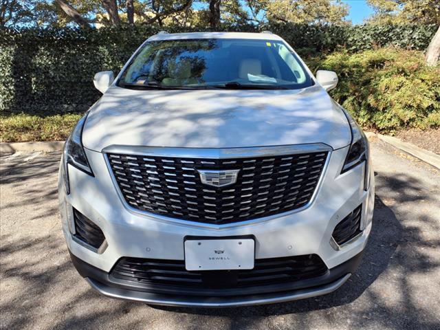 used 2022 Cadillac XT5 car, priced at $27,998