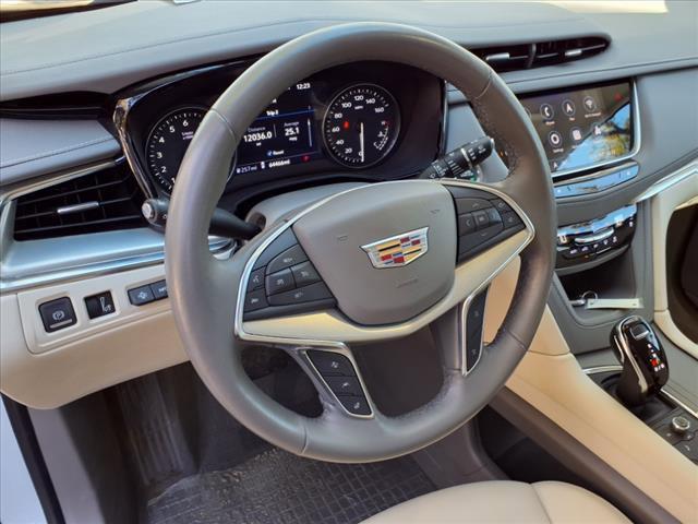 used 2022 Cadillac XT5 car, priced at $27,998