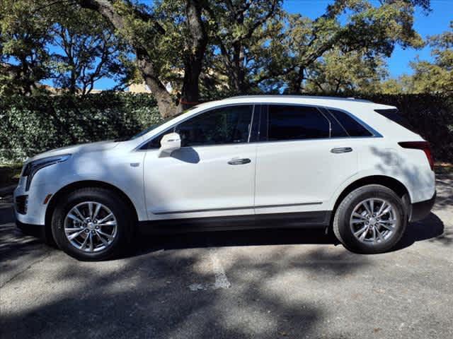 used 2022 Cadillac XT5 car, priced at $24,313