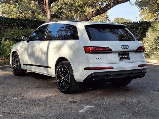 used 2022 Audi Q7 car, priced at $43,818