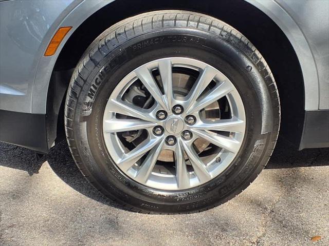 used 2024 Cadillac XT5 car, priced at $37,998