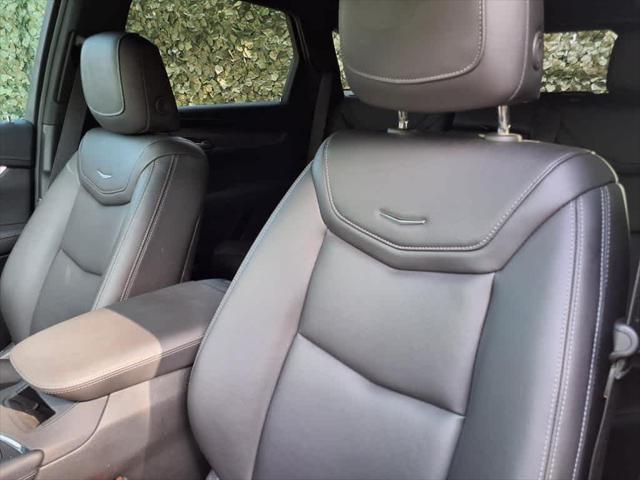 used 2024 Cadillac XT5 car, priced at $37,998