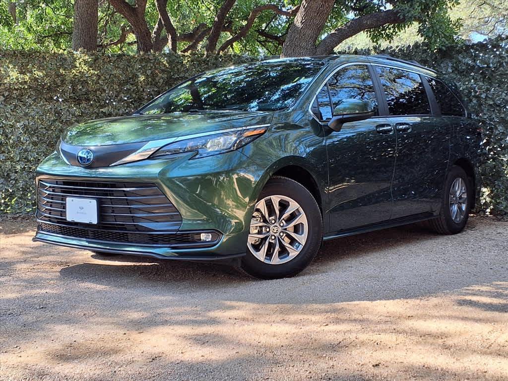 used 2025 Toyota Sienna car, priced at $44,818